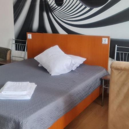 Apartamento Garsoniera Horezu Exterior foto